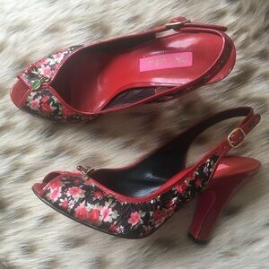 Betsey Johnson Pin Up Heels 7.5